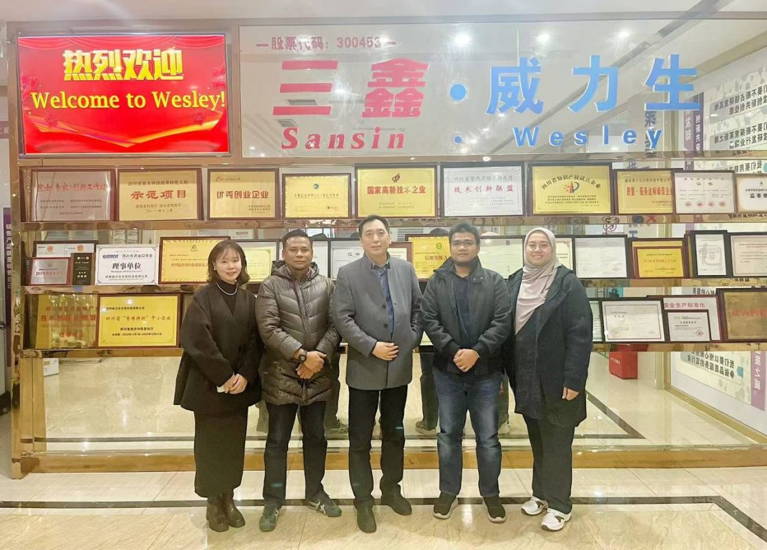 photo_6325815567029308811_y